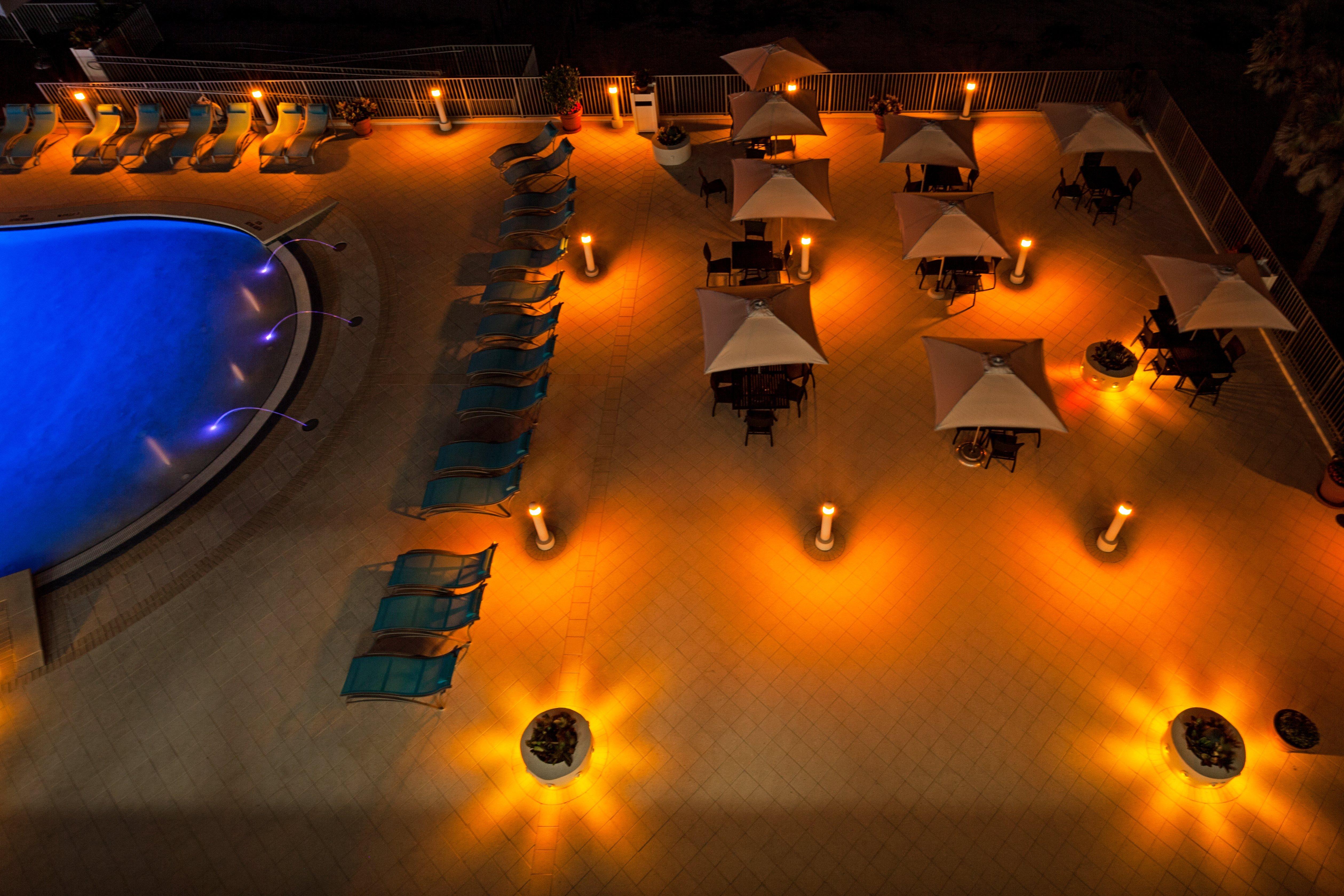 Holiday Inn Express & Suites Panama City Beach Beachfront By Ihg Eksteriør bilde