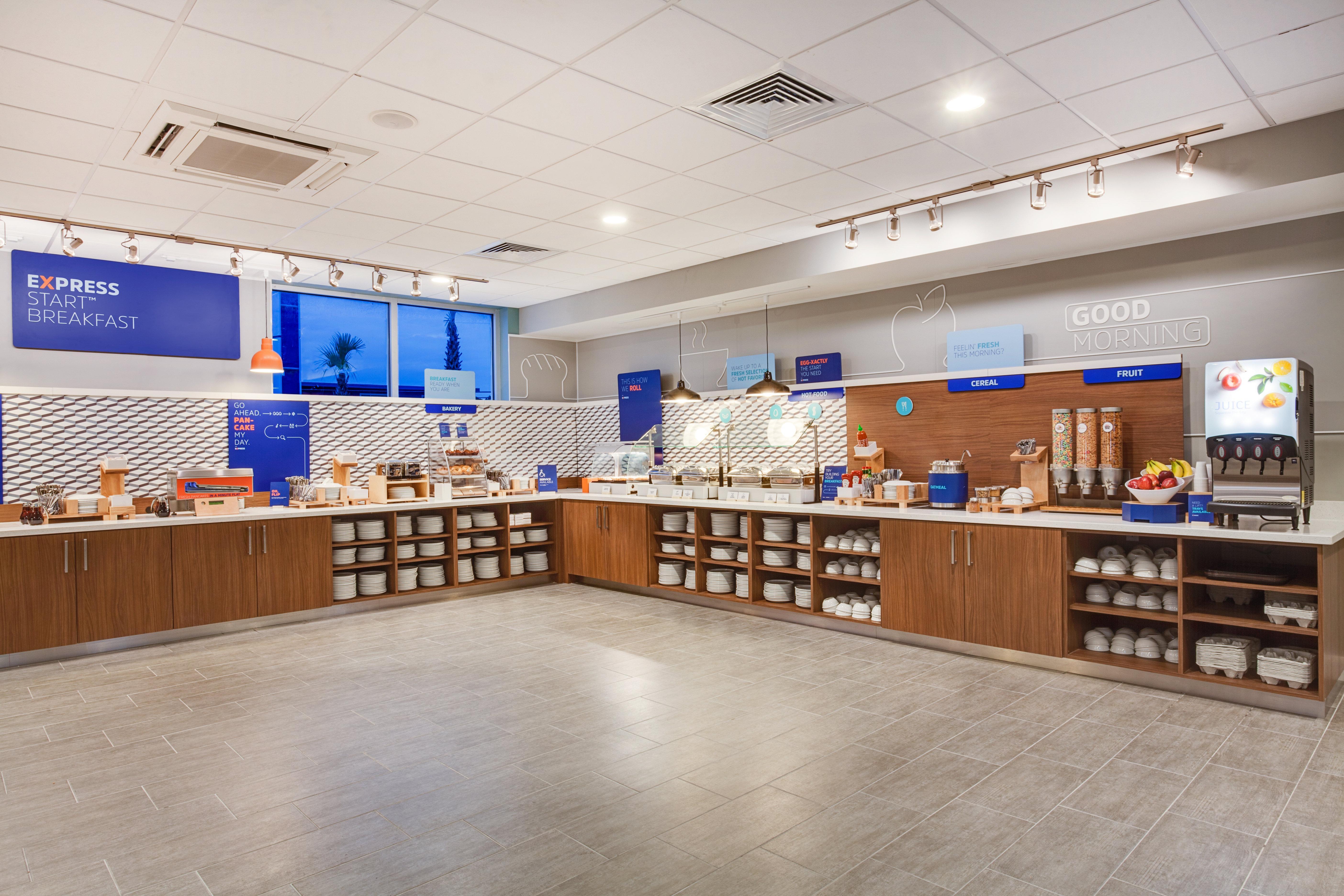 Holiday Inn Express & Suites Panama City Beach Beachfront By Ihg Eksteriør bilde