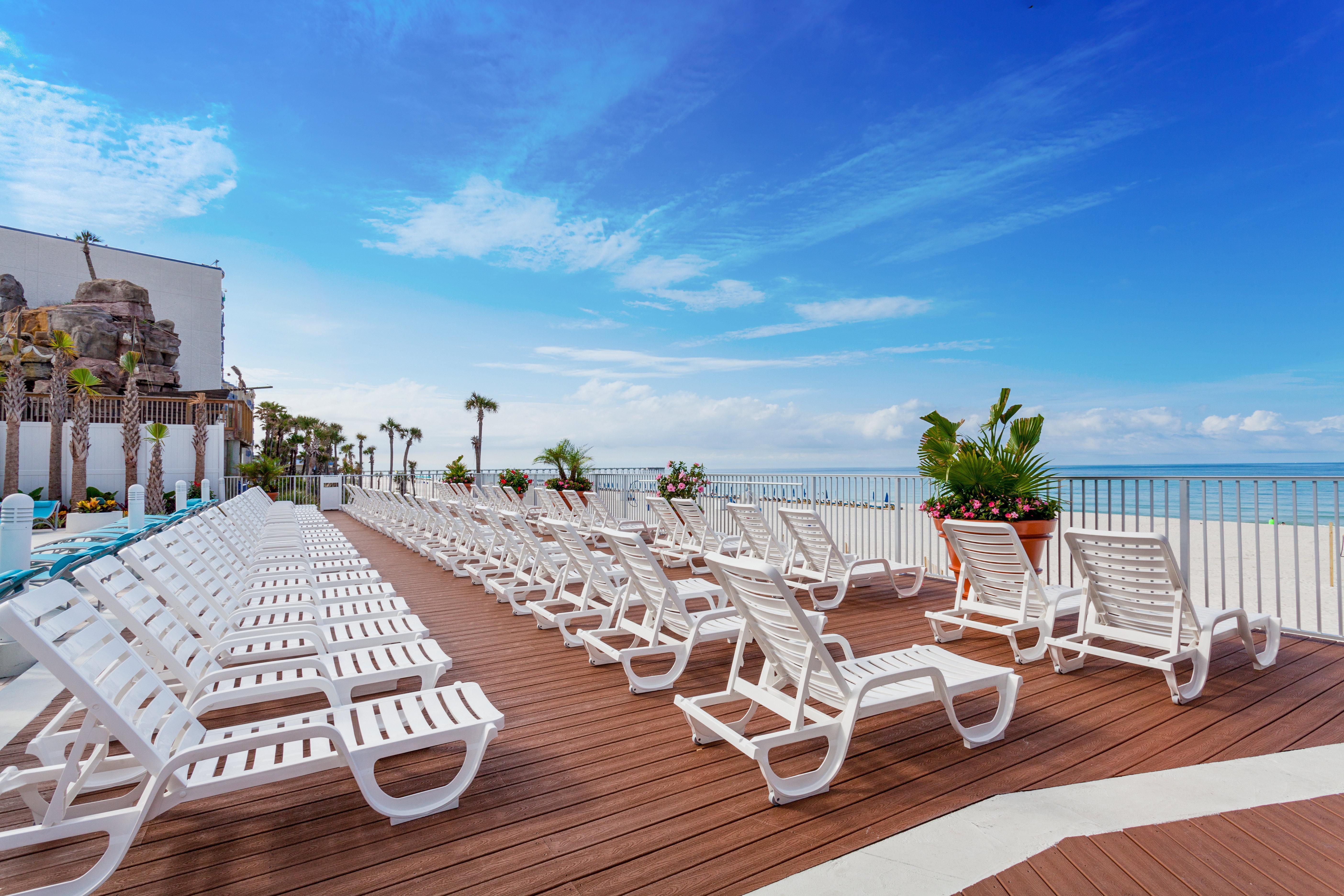 Holiday Inn Express & Suites Panama City Beach Beachfront By Ihg Eksteriør bilde