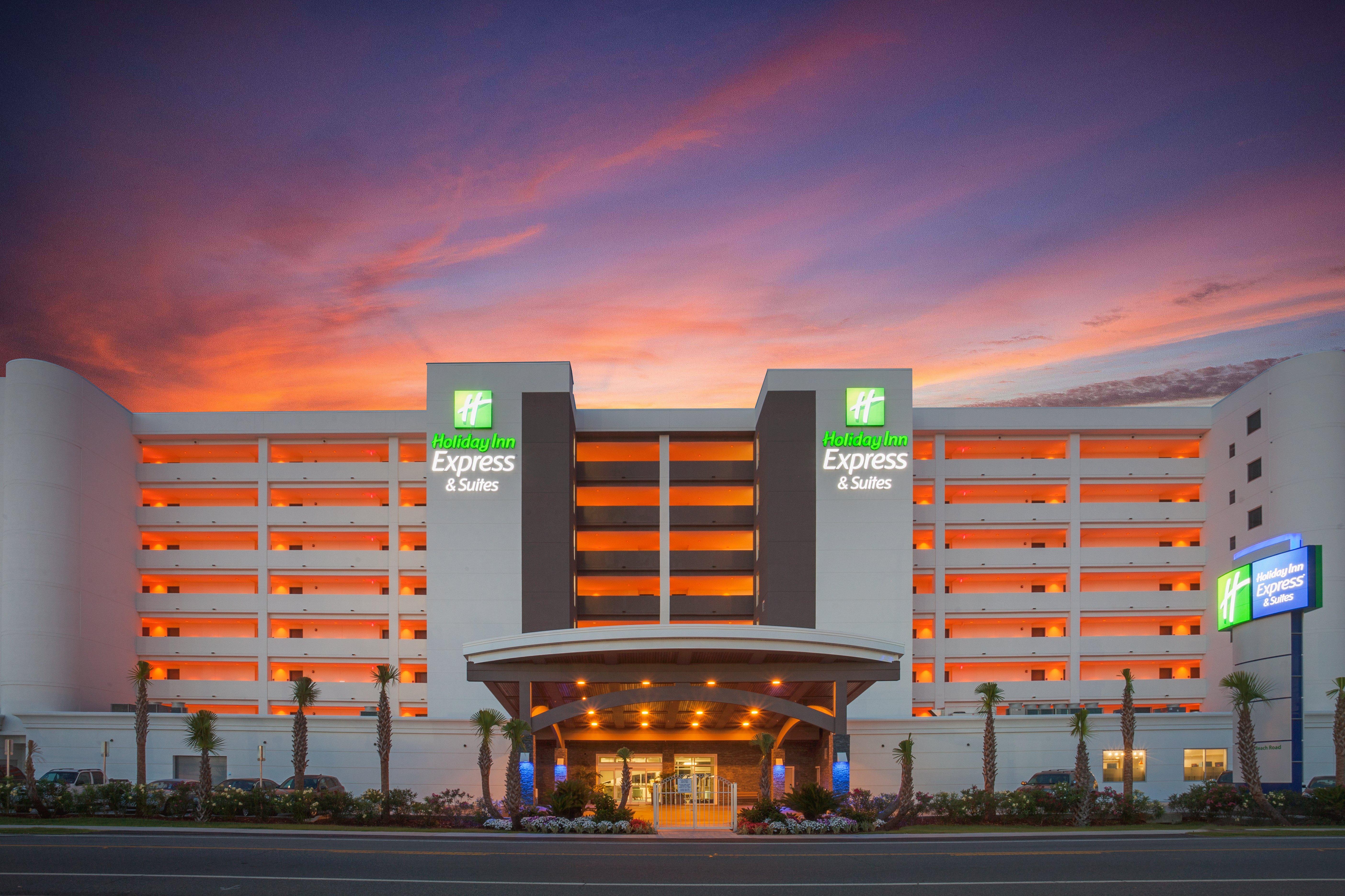 Holiday Inn Express & Suites Panama City Beach Beachfront By Ihg Eksteriør bilde