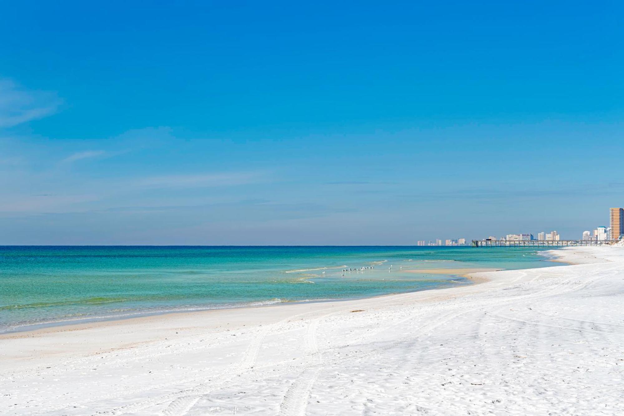 Holiday Inn Express & Suites Panama City Beach Beachfront By Ihg Eksteriør bilde