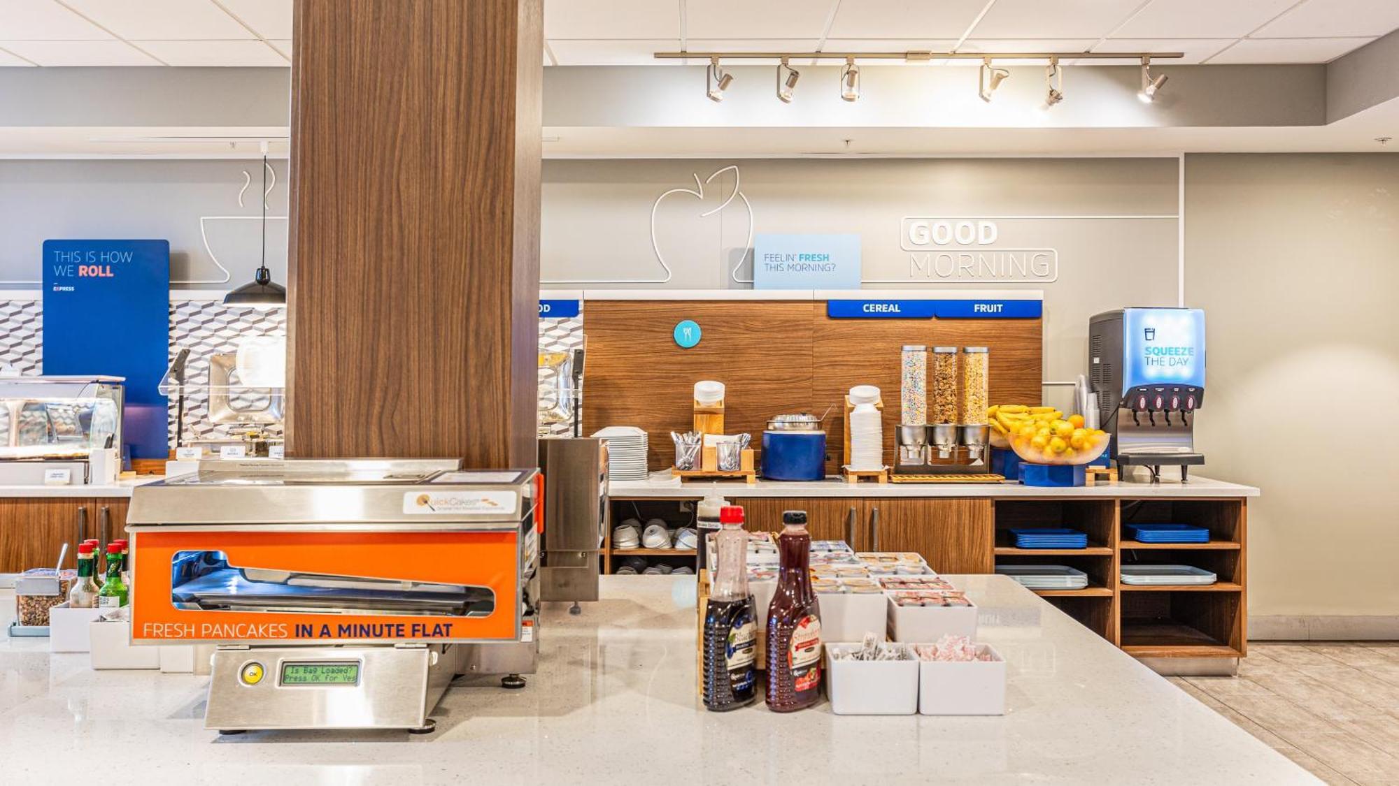 Holiday Inn Express & Suites Panama City Beach Beachfront By Ihg Eksteriør bilde